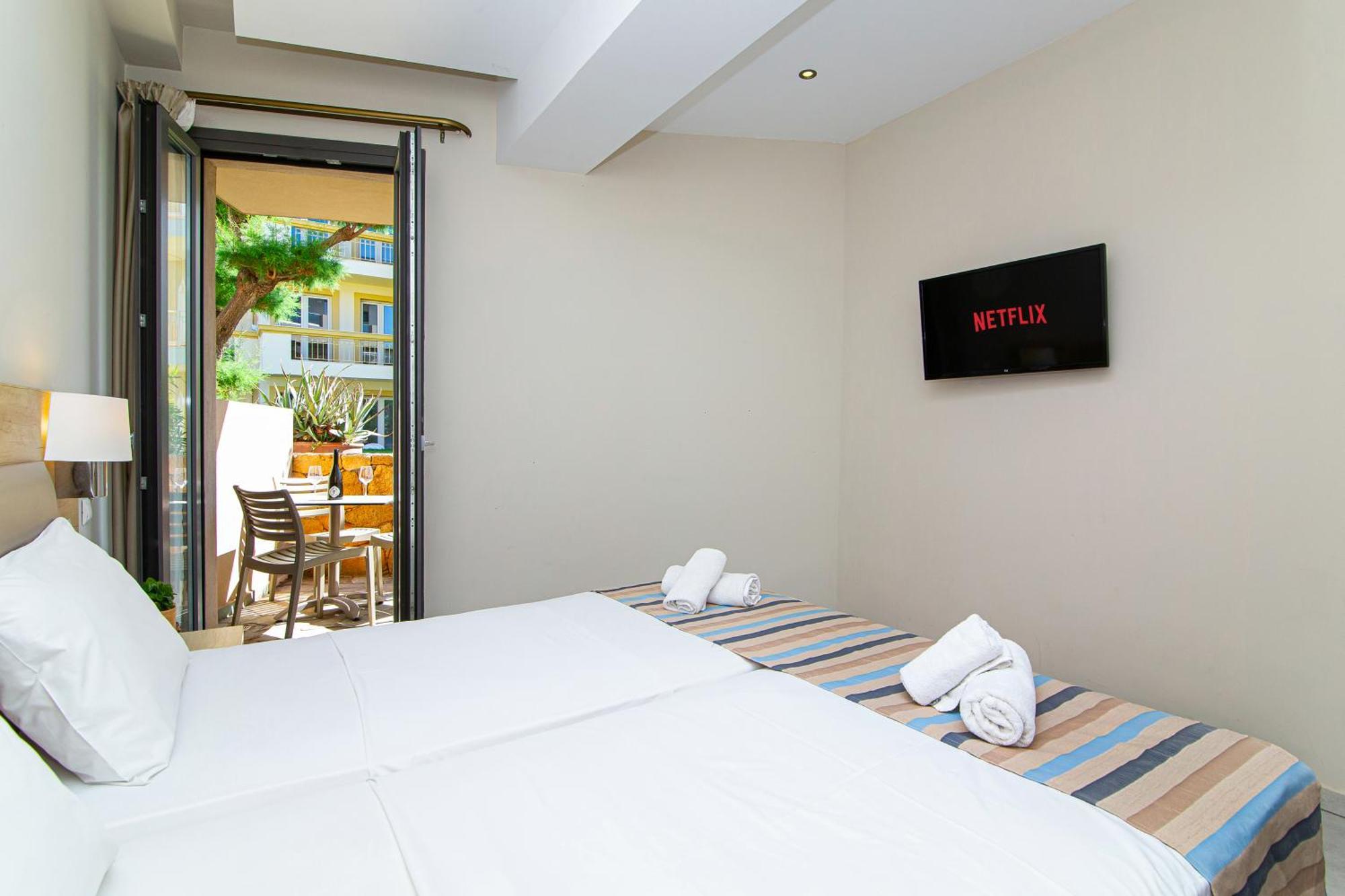 Theo Star Beach Hotel Малія Екстер'єр фото