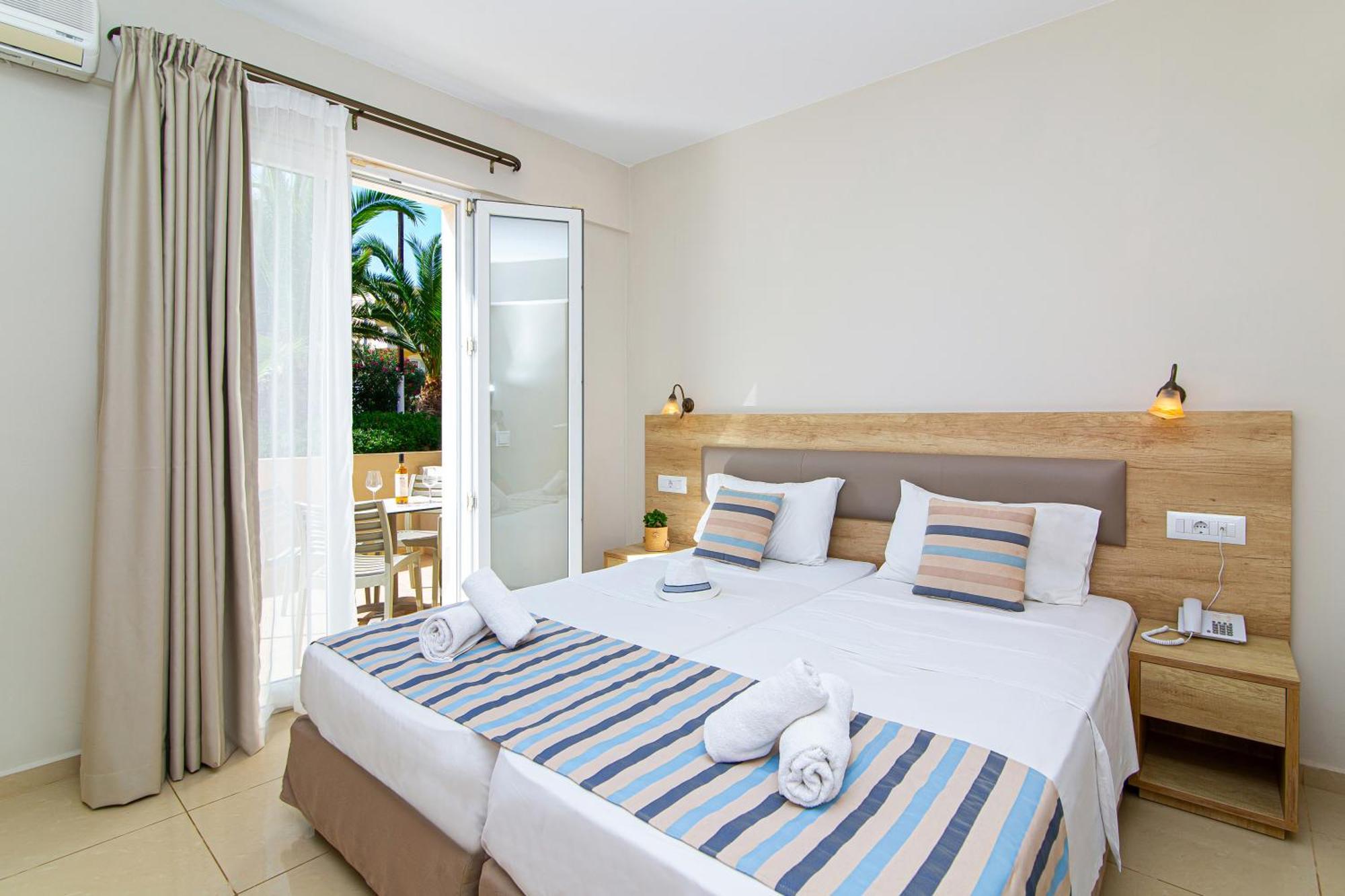 Theo Star Beach Hotel Малія Екстер'єр фото
